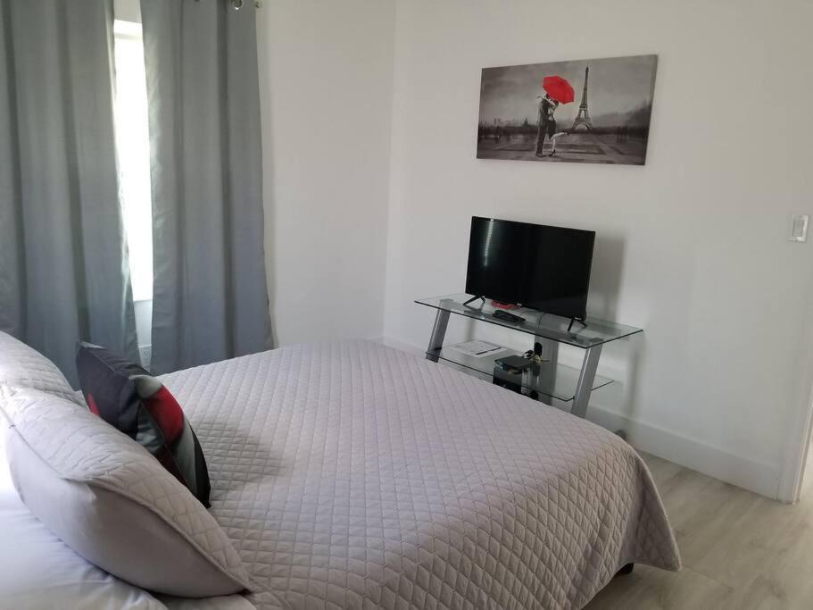 My Lovely Home In Miami 15 Minutes From The Beach Zewnętrze zdjęcie