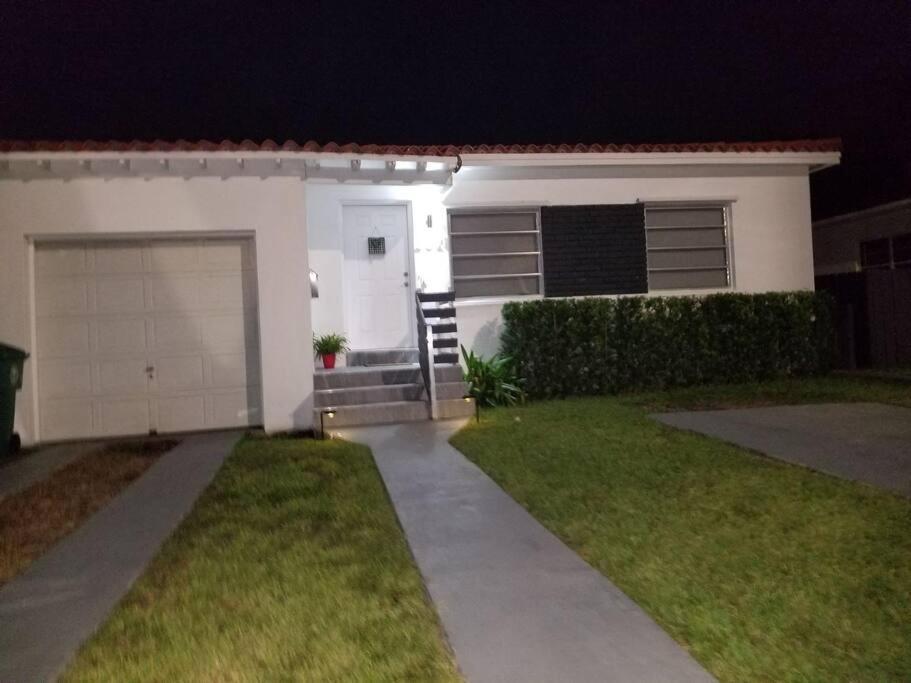 My Lovely Home In Miami 15 Minutes From The Beach Zewnętrze zdjęcie